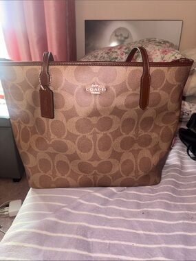 COACH Signature big city Tote in Brown/Tan with Dark Brown Trim